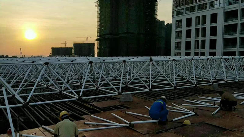 玉门螺栓球网架安装现场
